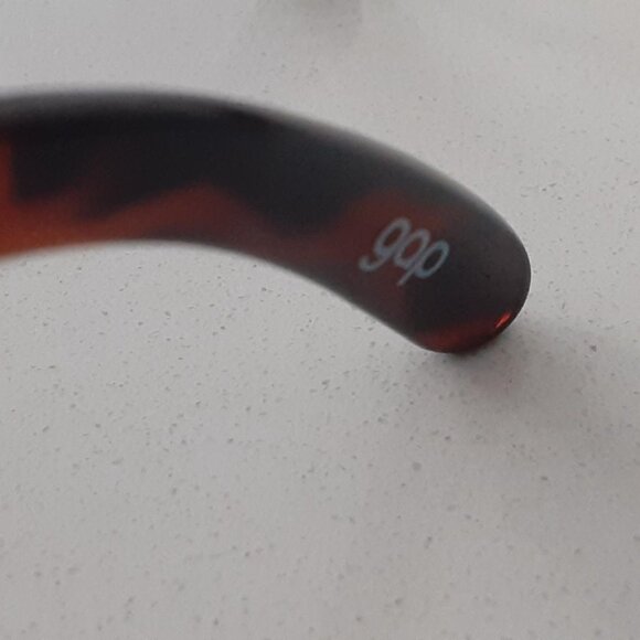 Fashionable Little Girls Faux Tortoise Sunglasses - Picture 3 of 3